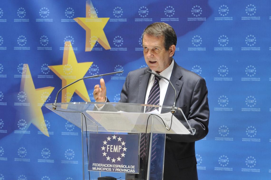 Abel caballero durante la rueda de prensa posterior a la Junta de Gobierno