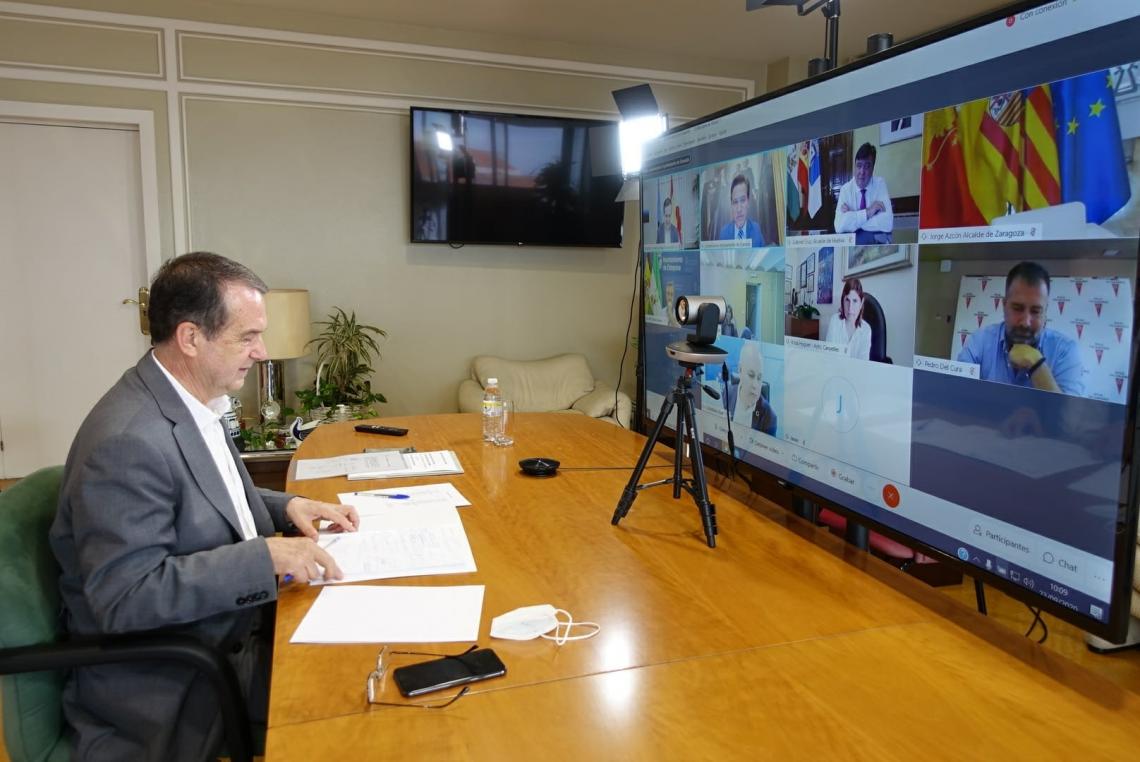 El Presidente, minutos antes de comenzar la reunión