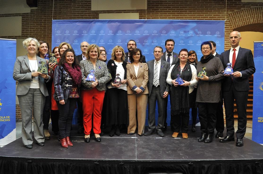 Foto de familia de la entrega de premios