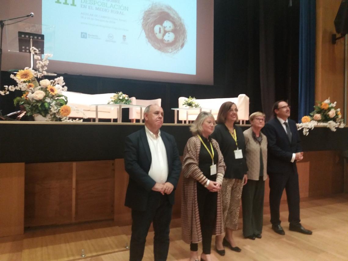 Foto de familia en la Inauguración del III Congreso sobre Despoblación en el Medio Rural