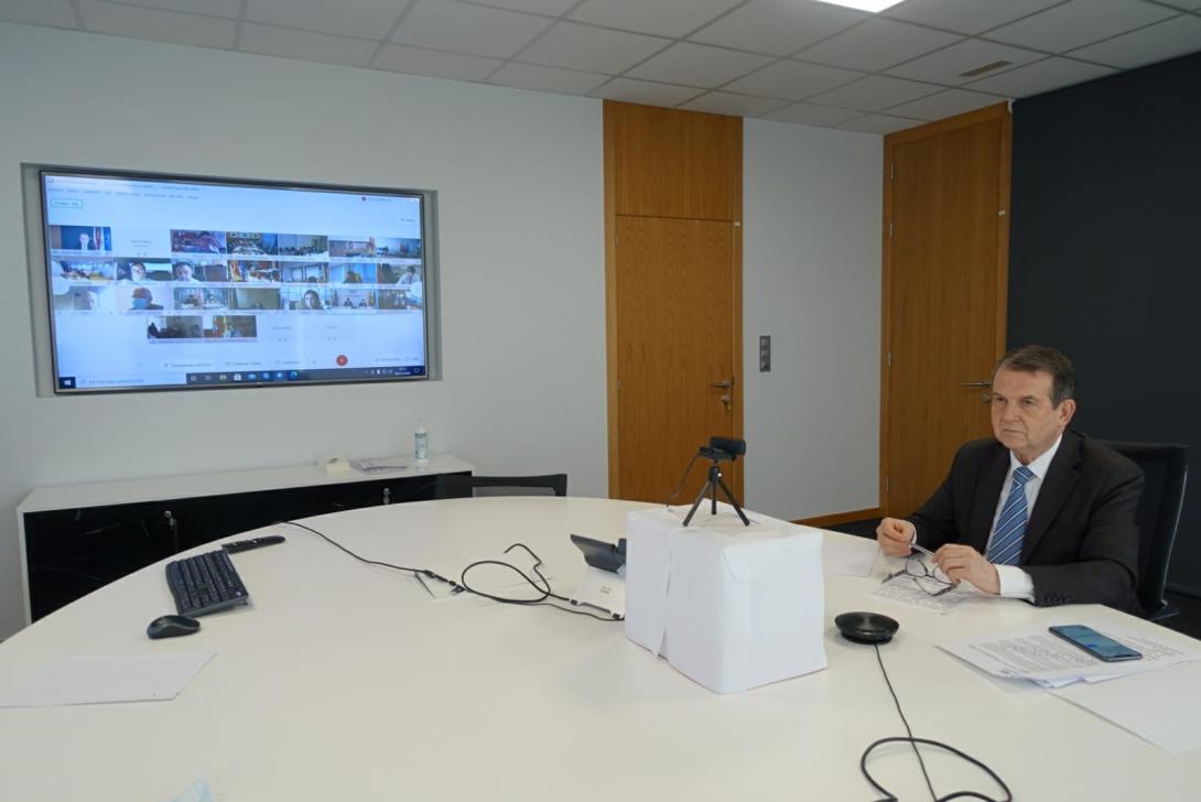 El Presidente de la FEMP durante la reunión del CISNS