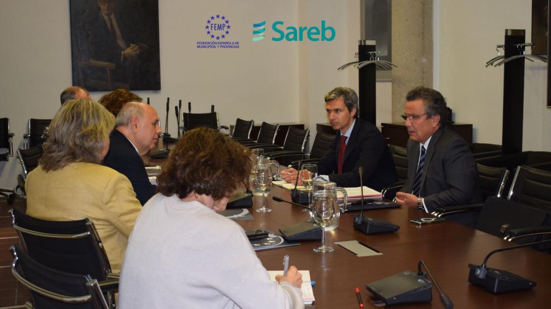 La FEMP y Sareb firman un acuerdo de adhesión para impulsar el parque de vivienda social