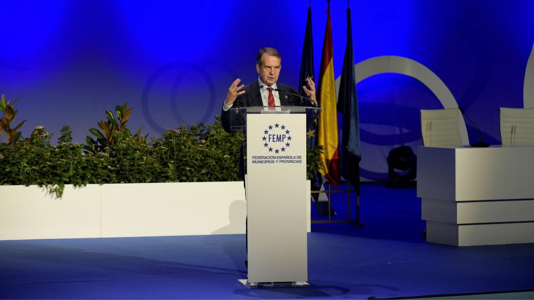 El XIII Pleno de la FEMP arranca con el reconocimiento al trabajo del último mandato y la demanda de un nuevo modelo de financiación local