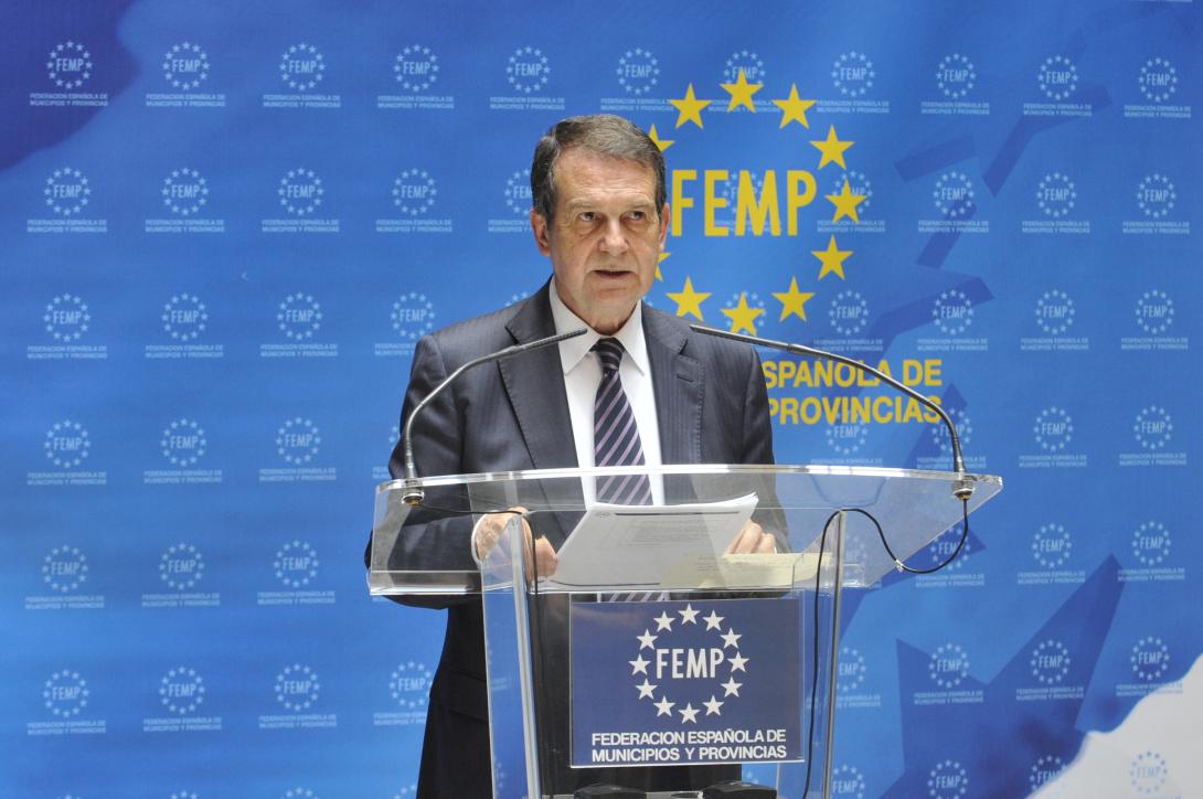 Abel Caballero: “No descarto hacer una gran convocatoria de alcaldes si Montoro no atiende las demandas de los Ayuntamientos”