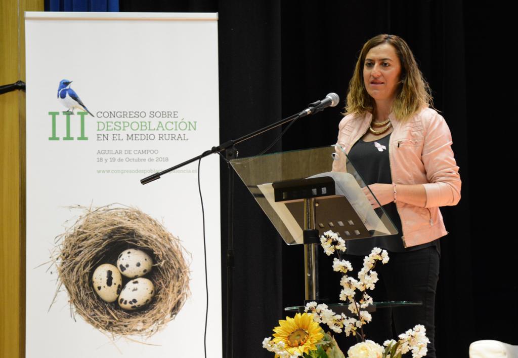 El reto contra la despoblación tiene que hablar en femenino