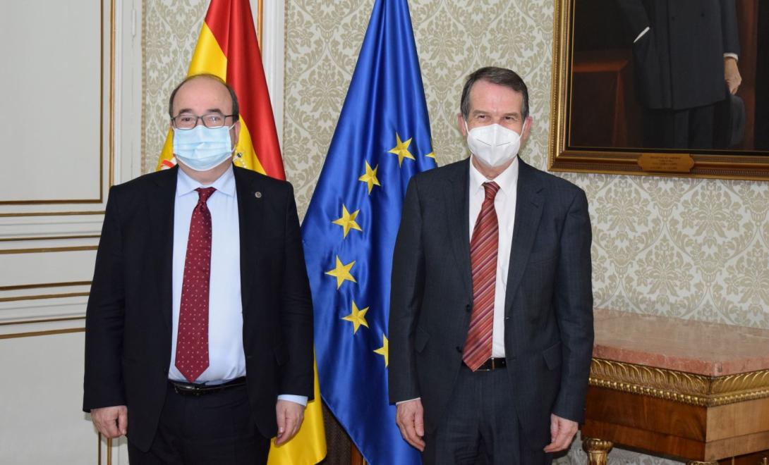 Abel Caballero y Miquel Iceta coinciden en la necesidad de reforzar la presencia local en las Conferencias Sectoriales y foros sobre Fondos Europeos