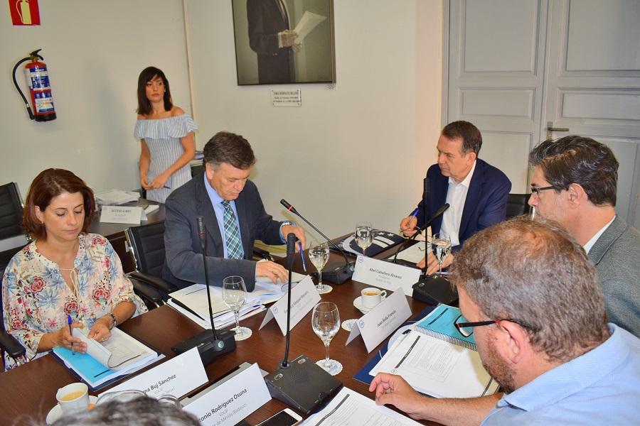 Abel Caballero destaca el “momento histórico” de FEMP, convocada por el Gobierno a la par que las CCAA