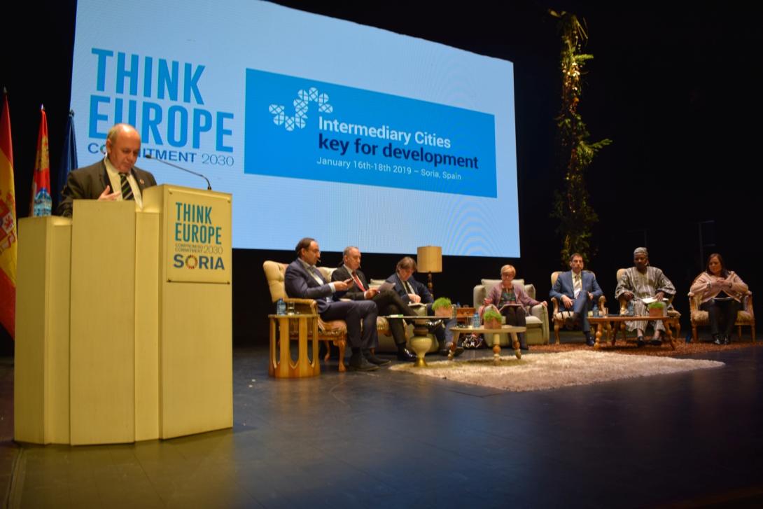 La FEMP insta a los partidos políticos a plasmar el compromiso 2030 en sus programas electorales