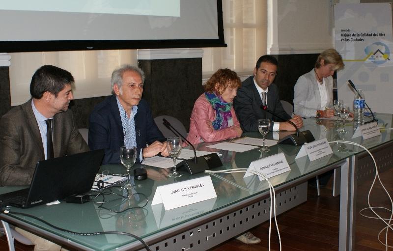 La Federación pide competencias claras para que las ciudades puedan mejorar el aire urbano