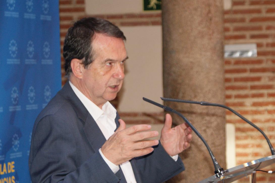 El Presidente de la FEMP pide al Gobierno que tome medidas para evitar las consecuencias de la pobreza energética