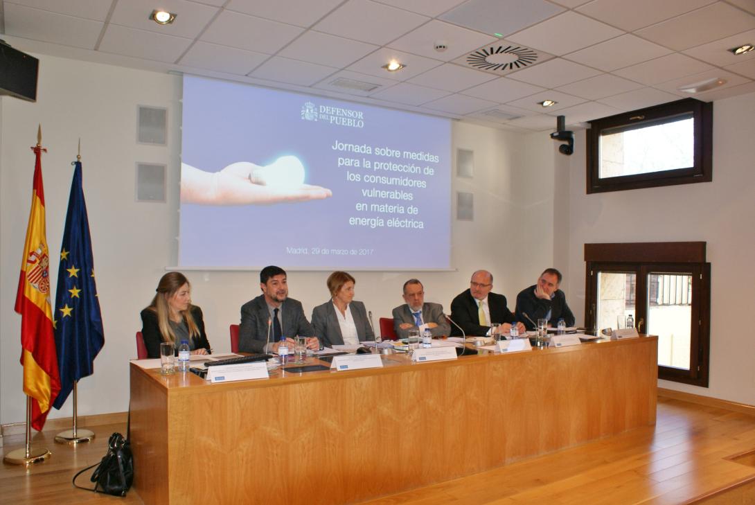La FEMP pide normas que aseguren suministro en situaciones de pobreza energética