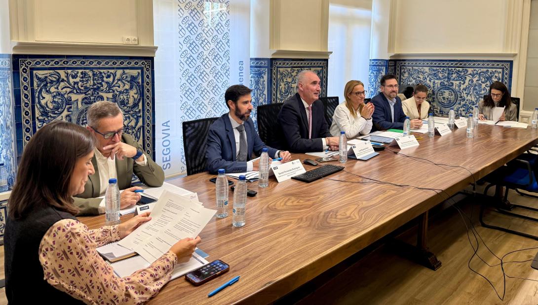 La Comisión de Función Pública, Justicia y Recursos Humanos aborda la reducción de la temporalidad en los ayuntamientos