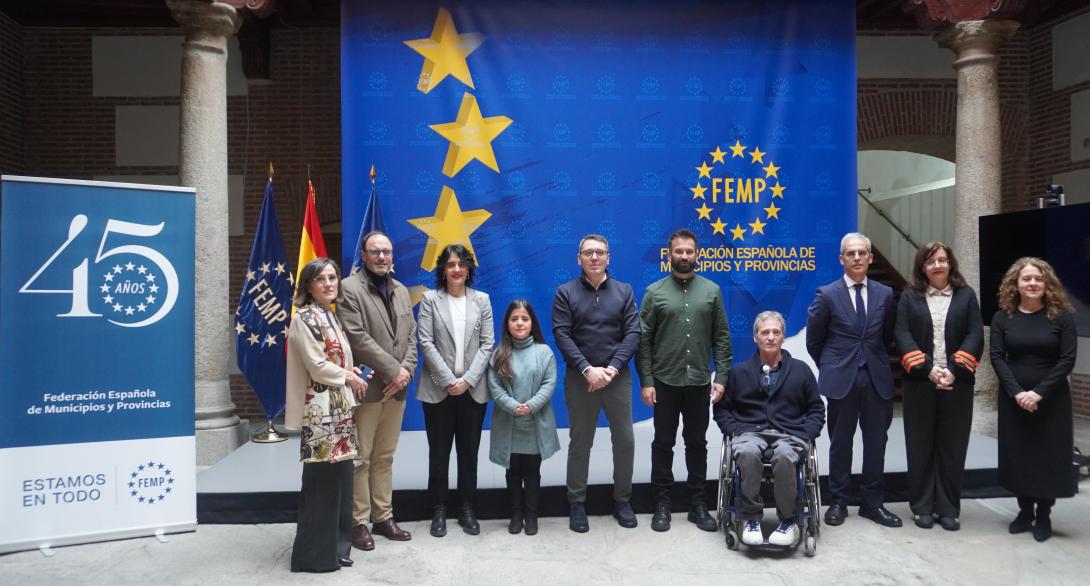 Hacia políticas municipales que hagan más fácil la vida a las personas con discapacidad