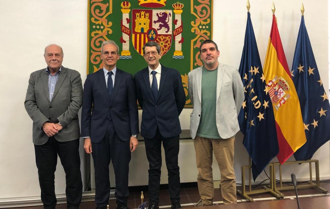 Colaboración para favorecer el envejecimiento saludable, el buen trato y los cuidados a los mayores