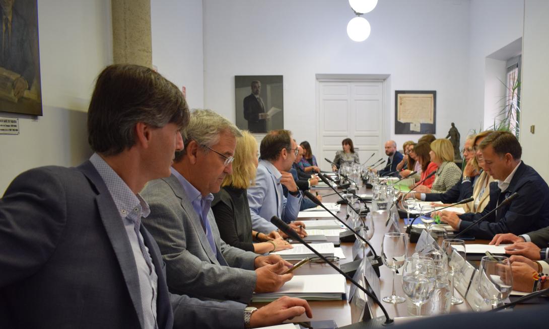 La FEMP por unanimidad reclama al Gobierno soluciones a las necesidades financieras de los ayuntamientos