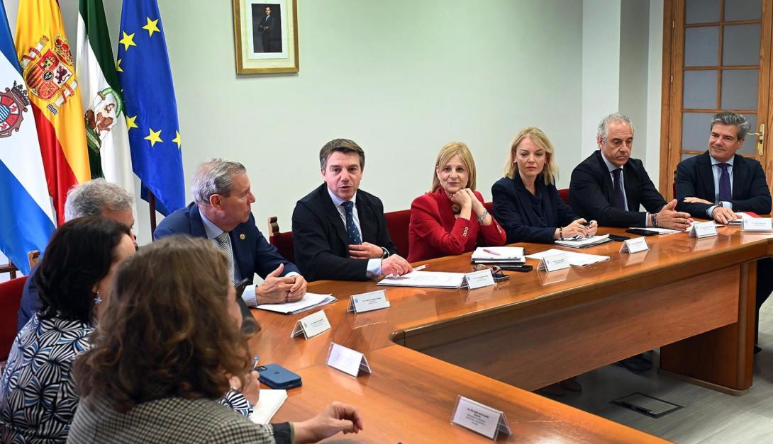 García-Pelayo valora al sector hostelero como “motor de desarrollo económico, empleo y atracción turística”