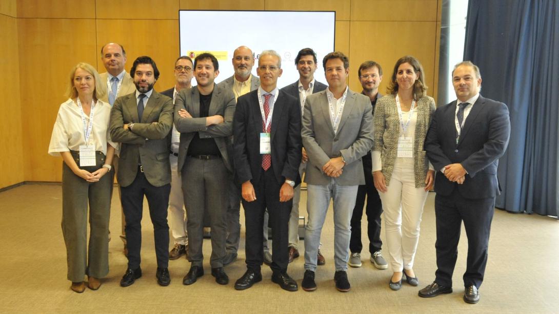La FEMP y Red.es renuevan su compromiso con el impulso de las ciudades y territorios inteligentes