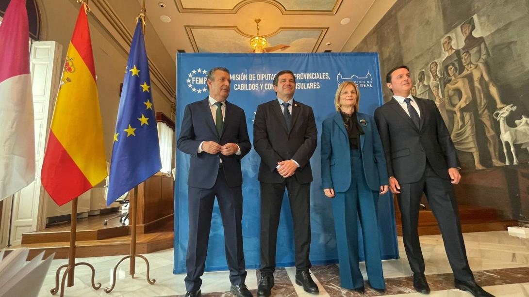 García-Pelayo anuncia que el 26 de noviembre trasladará a Pedro Sánchez el sentir de todas las entidades locales