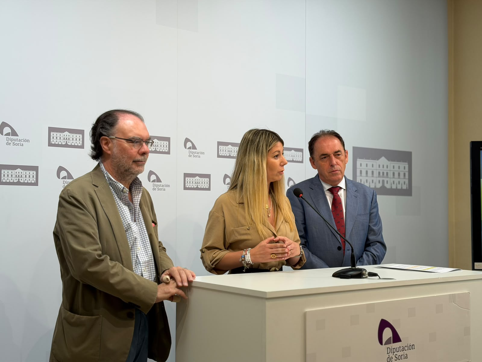 La vivienda y un estatuto específico para los municipios pequeños, a debate en Soria