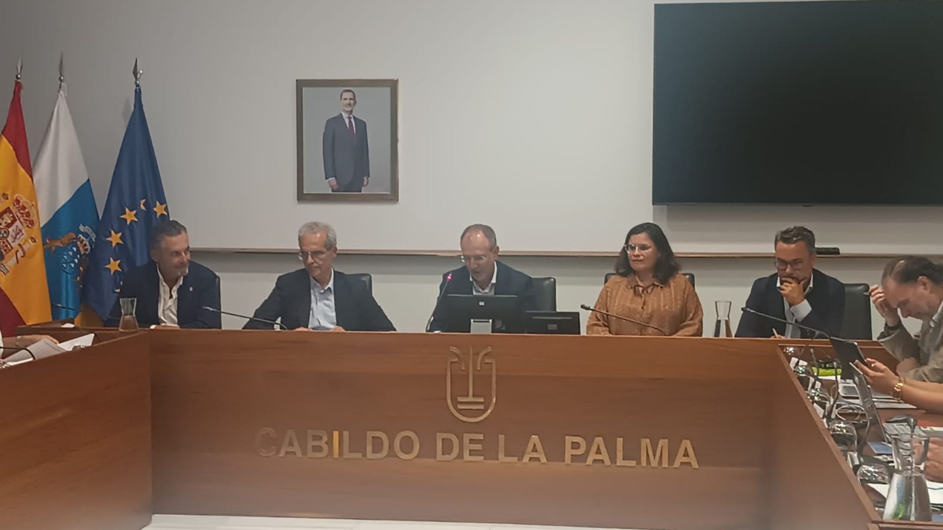 La FEMP reafirma su compromiso con los cabildos insulares