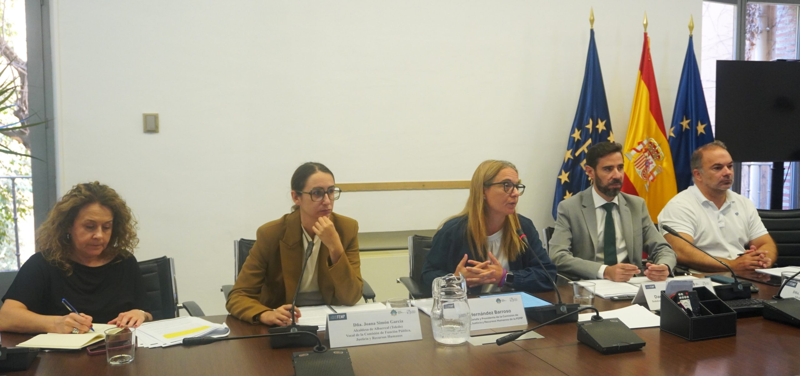 La Comisión de Función Pública incide en la necesidad de eliminar la tasa de reposición para facilitar a los gobiernos locales la planificación adecuada de sus recursos